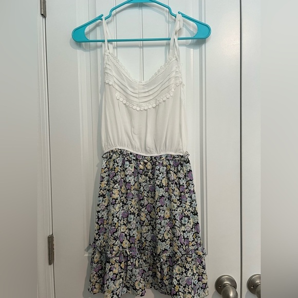 Floral Dress For Women - Picture 2 of 9